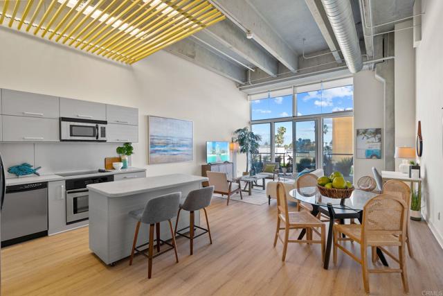 Detail Gallery Image 3 of 31 For 550 Seagaze Dr #19,  Oceanside,  CA 92054 - 1 Beds | 1 Baths