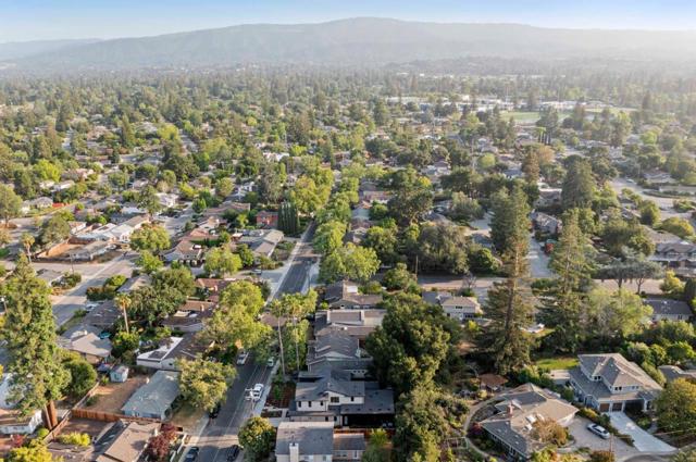 1060 Karen Way, Mountain View CA: https://media.crmls.org/mediaz/18ee96c3-512c-44d9-bd1b-eb95e90f6646.jpg