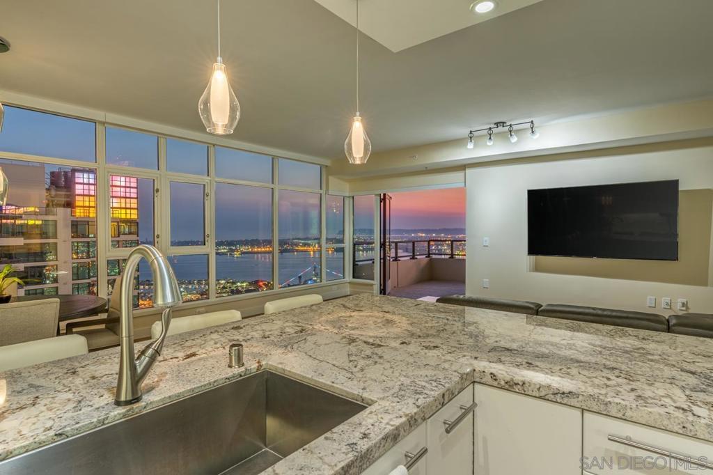 1205 Pacific Hwy - photo 13
