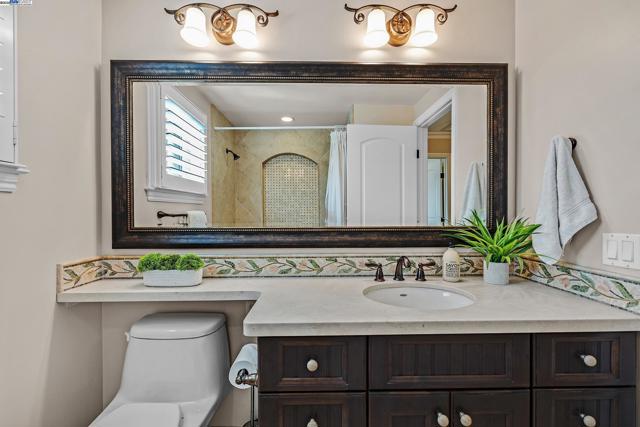 204 Franciscan Dr, Danville CA: https://media.crmls.org/mediaz/18f13aff-b636-4319-b8fb-584a4cd3aaa0.jpg
