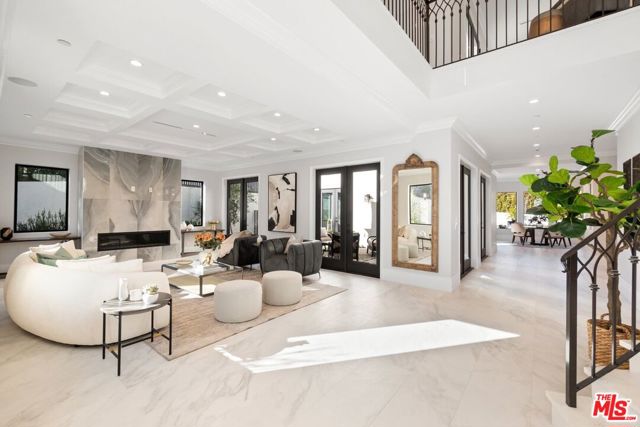 Photo of 4351 Vanalden Avenue, Tarzana, CA 91356