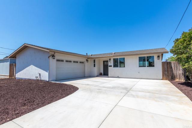 748 Alveda Avenue, El Cajon CA: https://media.crmls.org/mediaz/18f26b35-a883-40e7-9551-45a39e4b6ac8.jpg