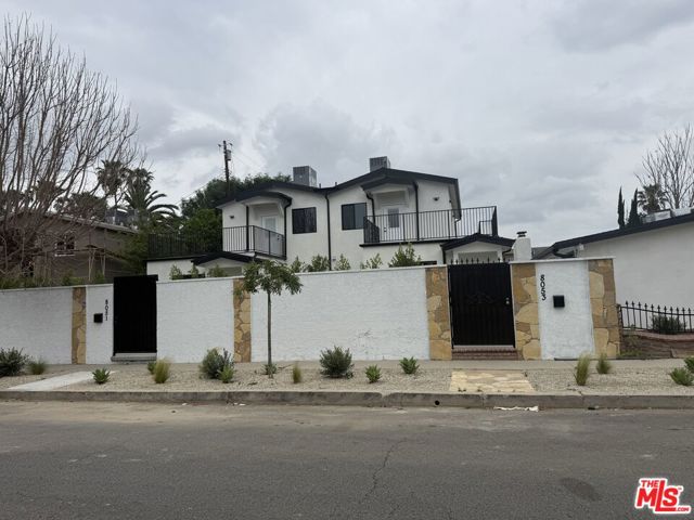 19330 Lanark Street photo 3