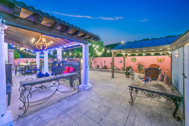 80687 Veranda Lane, Indio CA: https://media.crmls.org/mediaz/18f38567-9255-4404-8eb2-fd90d757b356.jpg