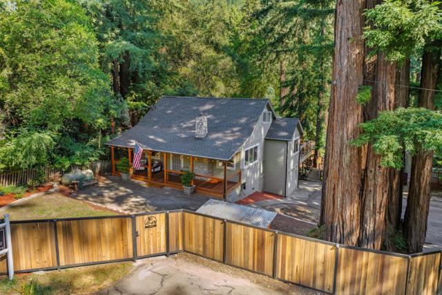 13896 Bear Creek Road, Boulder Creek CA: https://media.crmls.org/mediaz/18f4cacf-cdba-4ca4-afee-e2ab9a29bf59.jpg