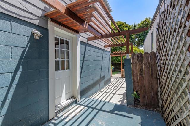 275 Teddy Avenue, San Francisco CA: https://media.crmls.org/mediaz/18f579af-3a4c-4ece-8aeb-7384754383d1.jpg