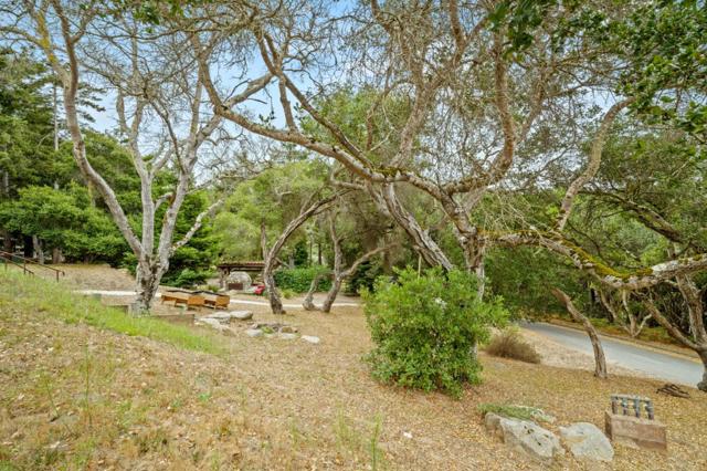 17551 Pond Derosa Lane, Prunedale CA: https://media.crmls.org/mediaz/18f59e43-ac02-4dca-af5d-7501b6eb8bd5.jpg