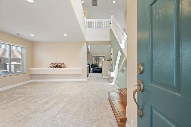 2421 Valley View Road, Hollister CA: https://media.crmls.org/mediaz/18f5ed86-7b0a-4162-867c-864ab1b933b9.jpg