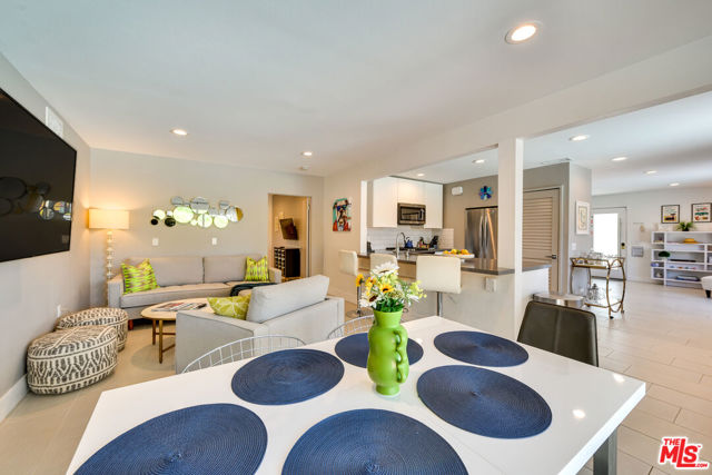 2146 N Blando Road, Palm Springs CA: https://media.crmls.org/mediaz/18f8a845-5dd0-45fa-b383-130cc02c7df0.jpg