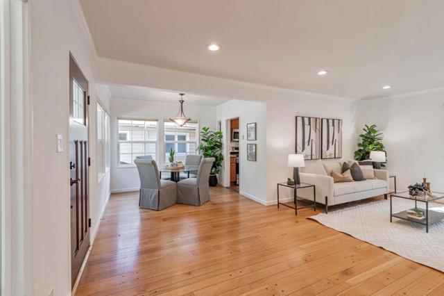 25 Overlake Court, Oakland CA: https://media.crmls.org/mediaz/18f8bf74-9948-4908-8e6a-5c6571ca5c9a.jpg