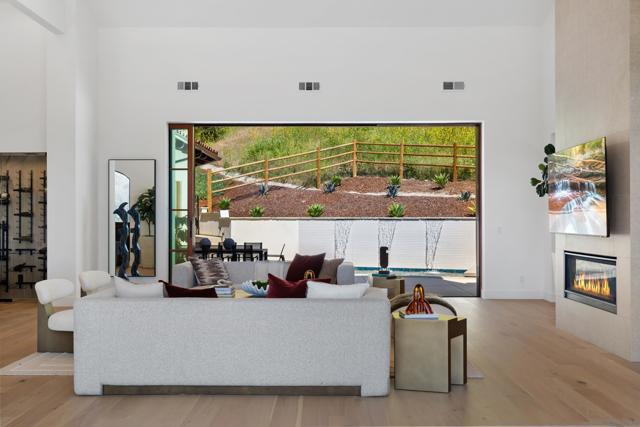 5758 60 Las Palomas, Rancho Santa Fe CA: https://media.crmls.org/mediaz/18fa0745-4514-48e9-8115-442eb88dd405.jpg