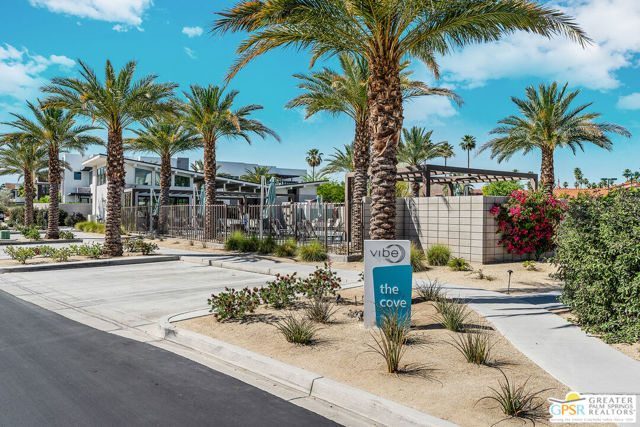163 Blue Moon Drive, Palm Springs, CA 92262