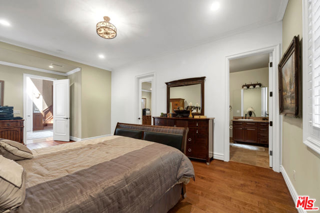 14933 Sutton Street, Sherman Oaks CA: https://media.crmls.org/mediaz/18fa820b-4f0b-412e-9b00-f86fe134ddc7.jpg