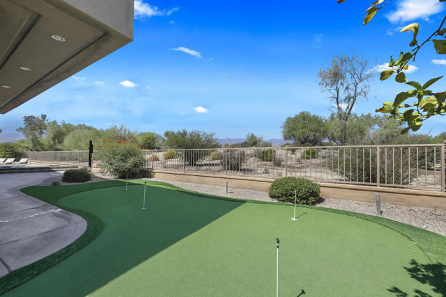36 Merill Drive, Palm Desert CA: https://media.crmls.org/mediaz/18fa97a9-223e-488f-b863-3a476ac1b158.jpg