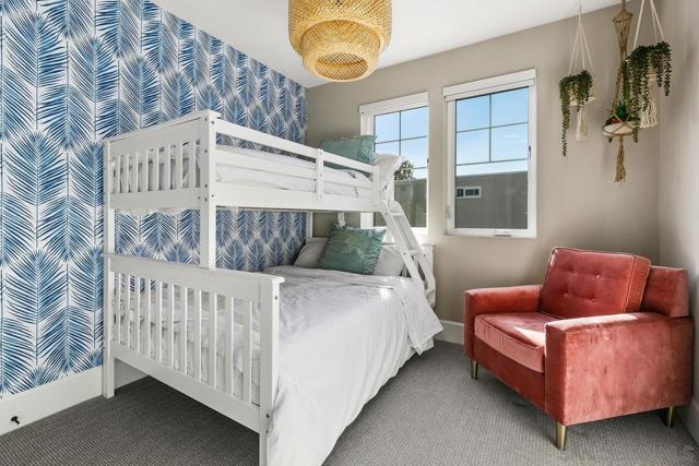 807 Santa Barbara Pl, San Diego CA: https://media.crmls.org/mediaz/18fd85b7-27ef-47ed-bf35-e222e0d16799.jpg