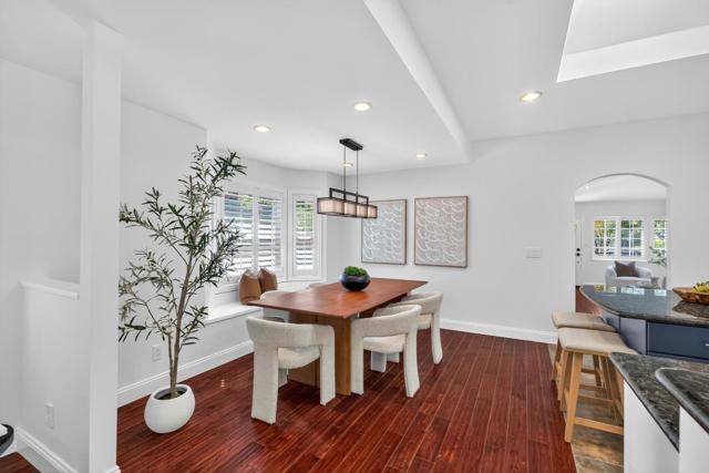 543 Toft Street, Mountain View CA: https://media.crmls.org/mediaz/18fdda54-f3f4-45aa-85fb-4b5b3e82a222.jpg
