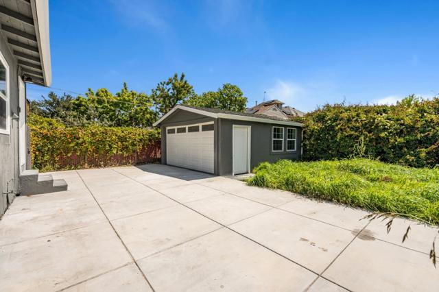 1081 65th Street, Emeryville CA: https://media.crmls.org/mediaz/18fdfeb9-774e-4b40-8a16-baaad3592a3b.jpg