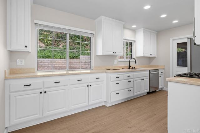 Front Image Thumbnail for CRNDP2601648