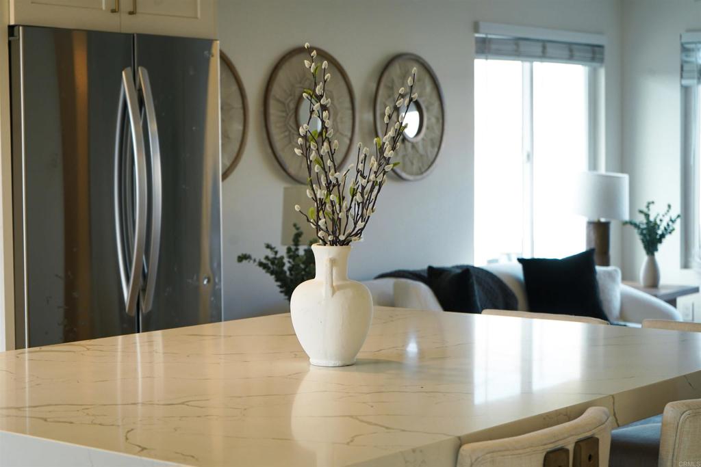 5027 Santa Monica Avenue - photo 7