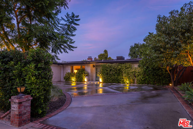 7442 Capps Avenue, Los Angeles CA: https://media.crmls.org/mediaz/18ff55c4-3f18-4375-9628-37e45e443093.jpg