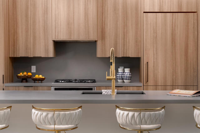 172 Desert Lakes Drive, Palm Springs CA: https://media.crmls.org/mediaz/18ff83bb-9def-4ca9-8c16-052862bdfdee.jpg