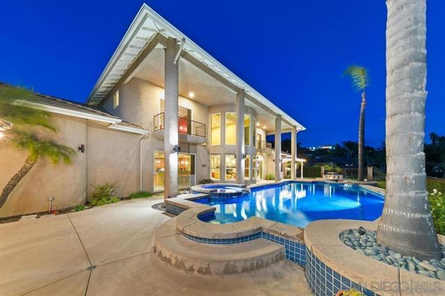 836 Camelot Pkwy, El Cajon CA: https://media.crmls.org/mediaz/18fffdf0-dd22-4f1e-9806-01307e5eda16.jpg