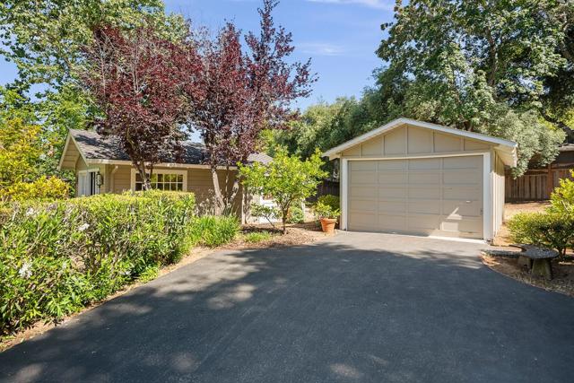 15745 Peach Hill Road, Saratoga CA: https://media.crmls.org/mediaz/19013925-1dc2-444d-9d93-cd8ade3fdf2d.jpg