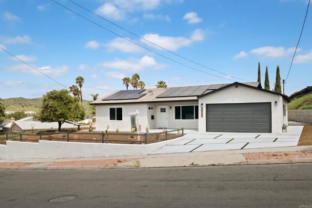 10107 Strathmore Drive, Santee CA: https://media.crmls.org/mediaz/19015608-ad86-4e10-91c3-fdd8ea66509c.jpg