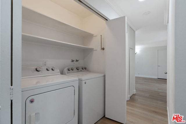46 Eagle, Irvine CA: https://media.crmls.org/mediaz/19015e59-1c28-4415-96d0-b0e50f38a7ba.jpg