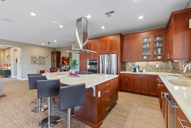 1835 Riesling Cir, Brentwood CA: https://media.crmls.org/mediaz/1901bf40-e6d8-4fef-a4a9-9418669e7c1f.jpg