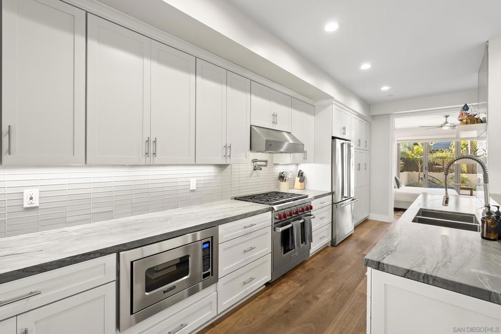 851 Sapphire - photo 7