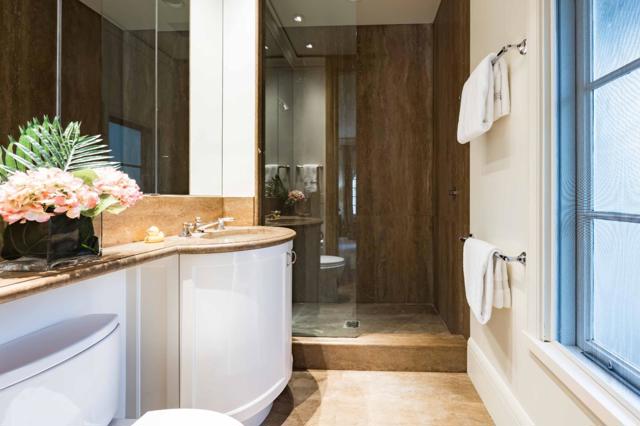 188 Fair Oaks Lane, Atherton CA: https://media.crmls.org/mediaz/1903d1b2-f81b-4bfa-b3ce-2dcabdc21b5e.jpg