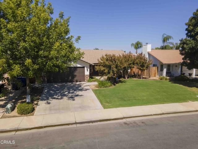 Detail Gallery Image 36 of 39 For 10908 Royal Ascot Ave, Bakersfield,  CA 93312 - 4 Beds | 2 Baths
