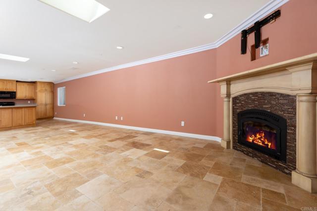 Detail Gallery Image 10 of 36 For 8364 Lake Ashwood Ave, San Diego,  CA 92119 - 4 Beds | 2/1 Baths