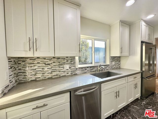 1246 N Genesee Avenue, West Hollywood CA: https://media.crmls.org/mediaz/19049b36-1558-49e9-abfc-6bb6c766308e.jpg