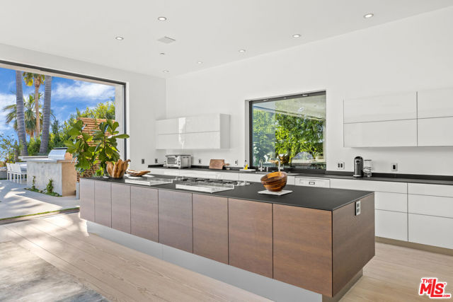 Drew Fenton | 32802 PACIFIC COAST Highway Malibu CA | MLS: 7102387