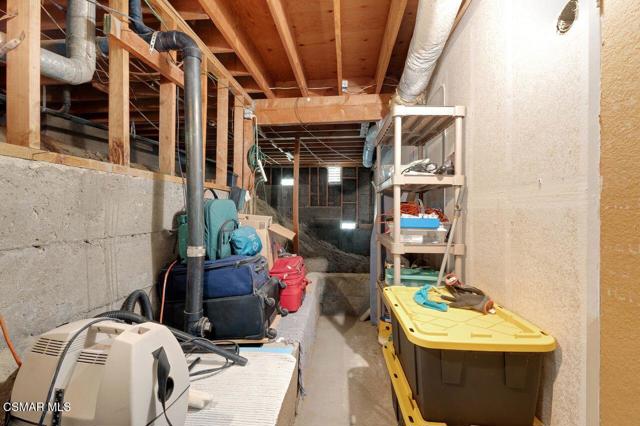 202 Estrellita Lane, Oak Park CA: https://media.crmls.org/mediaz/1905d335-5ad8-4473-a657-d463548043b4.jpg