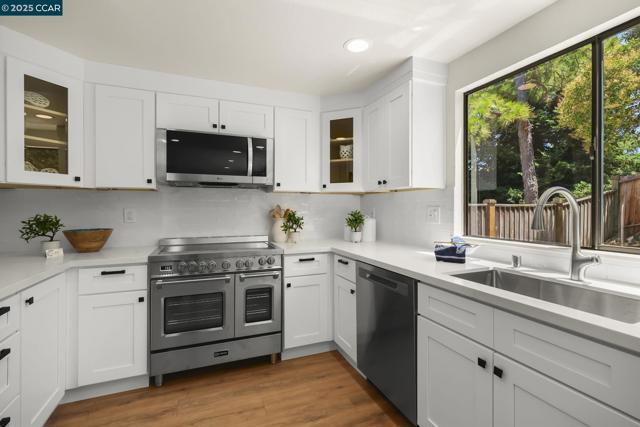 169 Castleton Court, San Ramon CA: https://media.crmls.org/mediaz/19063a29-02e0-4a0a-9b63-d42e891371fd.jpg