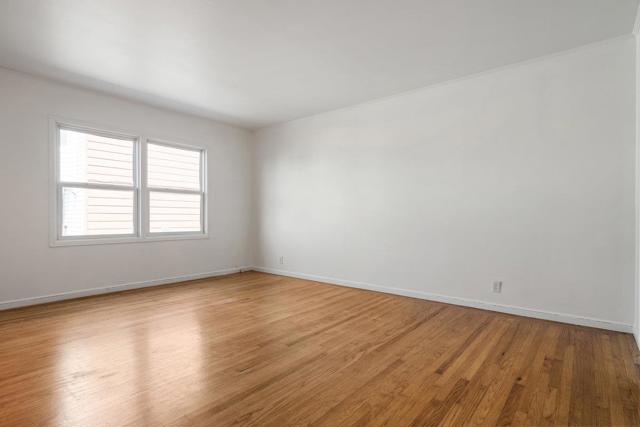 509 44th Avenue, San Francisco CA: https://media.crmls.org/mediaz/1906c611-c18a-4fa8-9001-013bb7463267.jpg