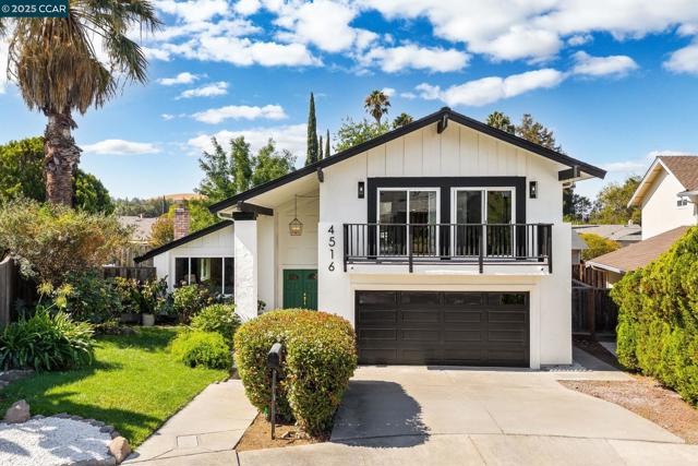 4516 Spring Valley Way, Concord CA: https://media.crmls.org/mediaz/1906e569-c252-4d94-b2dd-e79e91bc6fc9.jpg