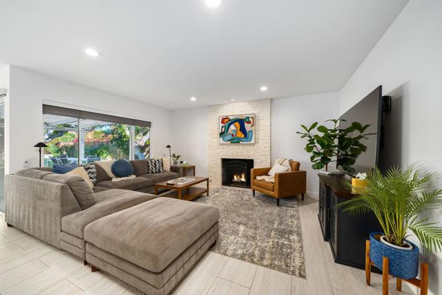 74277 Myrsine Avenue, Palm Desert CA: https://media.crmls.org/mediaz/19077240-90fa-4392-8e62-fd6b296dff23.jpg