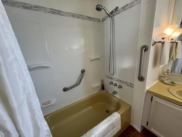 69255 Midpark Drive, Desert Hot Springs CA: https://media.crmls.org/mediaz/1907c270-1fcb-4f31-b3b7-113dcde34459.jpg