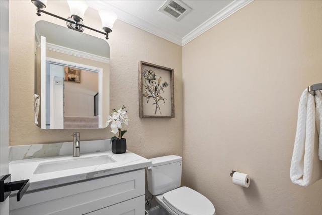 714 Comet Drive, Foster City CA: https://media.crmls.org/mediaz/19089308-4fe7-4245-8dc3-8540071f89f0.jpg