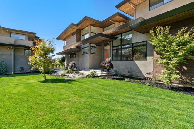 600 Sea View Terrace, La Selva Beach CA: https://media.crmls.org/mediaz/19093490-5c2b-4136-b0f4-24af1026d6d5.jpg