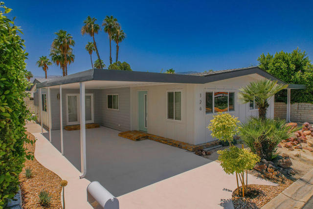 126 Monte Carlo Street, Rancho Mirage CA: https://media.crmls.org/mediaz/190a0169-63d8-4e69-841d-26be03242e7b.jpg