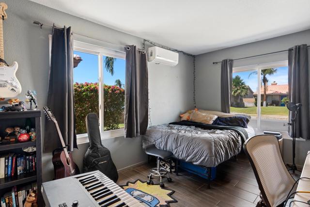 69867 Kent Place, Cathedral City CA: https://media.crmls.org/mediaz/190a0f19-4ea1-4801-a731-1af6fa49fef5.jpg