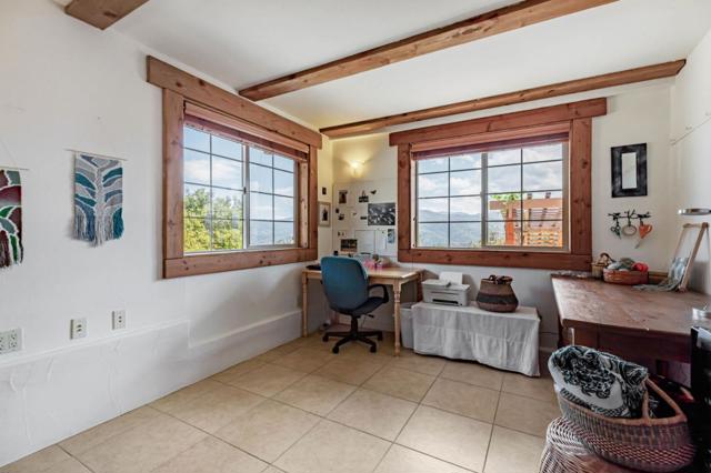 18 Asoleado Drive, Carmel Valley CA: https://media.crmls.org/mediaz/190a1416-9618-47b3-a588-94eefe07dc59.jpg
