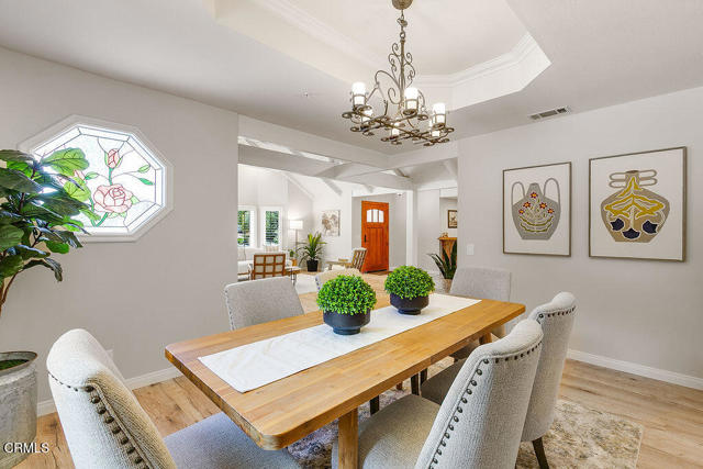 Detail Gallery Image 16 of 72 For 2735 Los Pinos Cir, Camarillo,  CA 93012 - 4 Beds | 2/2 Baths