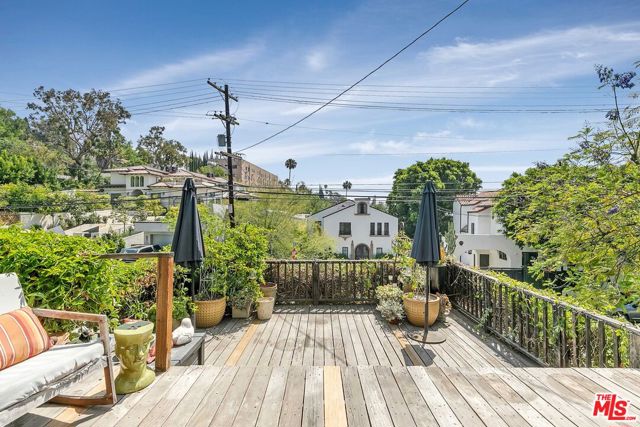 2073 VINE Street, Los Angeles CA: https://media.crmls.org/mediaz/190a5f1f-83ba-4040-a78d-91b04c6dbc0a.jpg