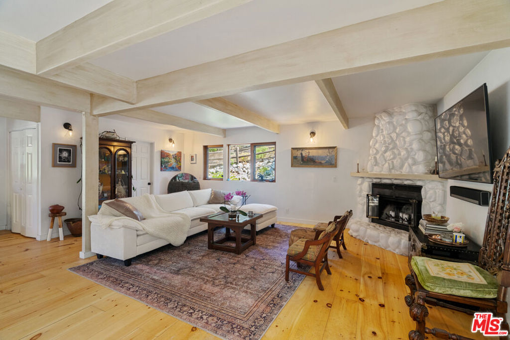 MLS #26817667 image #18